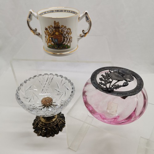 68 - Aynsley kings & queens of England commemorative 2 handled cup (8cm high) t/w crystal dish on a metal... 