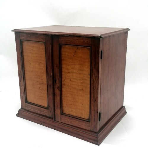 106 - Antique mahogany collectors cabinet with 4 maple fronted drawers and maple door panels. 28cm high x ... 