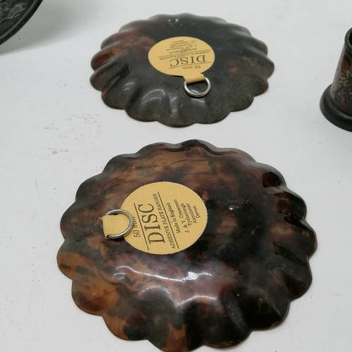 156 - Pair of Oriental antique tortoishell dishes 15cm diameter, with gold laquer decoration depicting bir... 