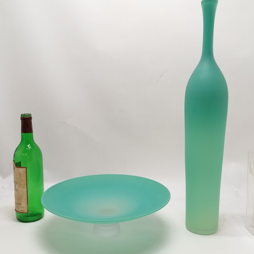 178 - Robert Marshall 2005 , a large turquoise glass signed tazza with frosted base 31.7 cm diameter t/w  ... 