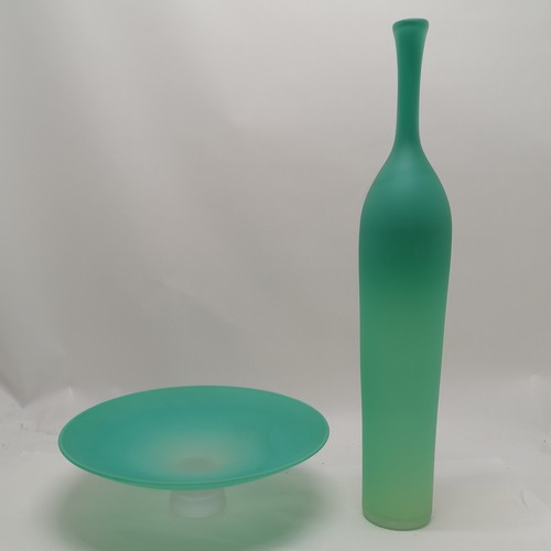 178 - Robert Marshall 2005 , a large turquoise glass signed tazza with frosted base 31.7 cm diameter t/w  ... 