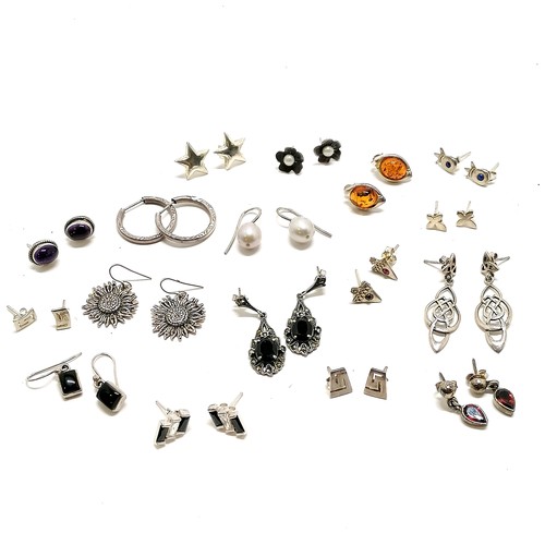 210 - 17 x pairs of sterling silver earrings inc celtic, amber, amethyst, garnet, sunflowers etc - total w... 