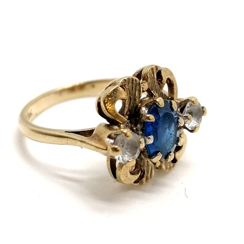 351 - 2 x 9ct gold rings set with blue / white stones - white stone size O½ & blue / white stone size N½ ~... 