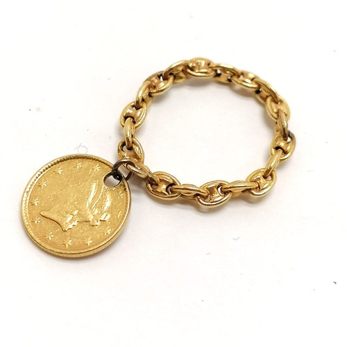 352 - Antique unmarked gold (touch tests as 18ct) capstan link ring with 1853 USA $1 coin attached - total... 