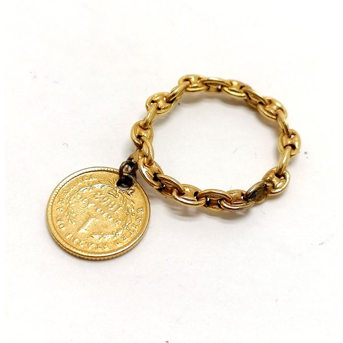 352 - Antique unmarked gold (touch tests as 18ct) capstan link ring with 1853 USA $1 coin attached - total... 