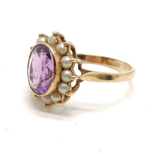 362 - 9ct hallmarked gold amethyst & pearl set ring - size N & 2.8g total weight