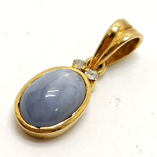 364 - Unmarked 18ct gold star sapphire & diamond set pendant - 2.2cm drop & 2.6g total weight