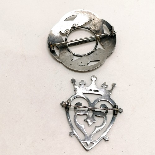 392 - Sterling silver Luckenbooth brooch by Thomas Kerr Ebbutt, 2 unmarked brooches (1 antique) & 830 silv... 