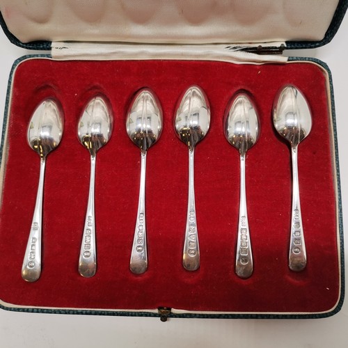 439 - Sterling silver cased set of 1935 George V Silver Jubilee rattail Spoons (82g silver) - each hallmar... 