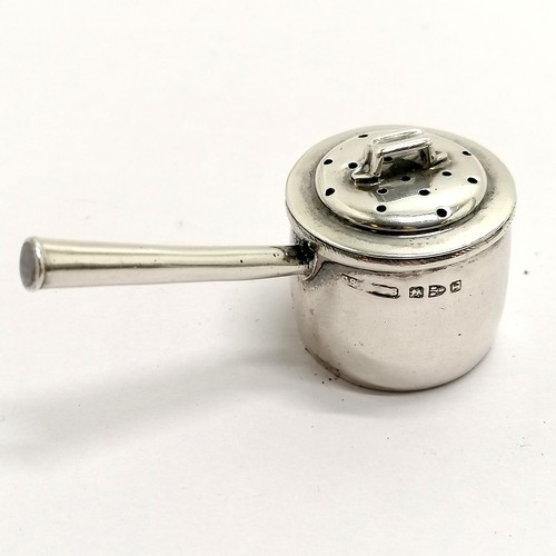 466 - Novelty miniature Chester silver pepper in the form of a saucepan with lid - 5cm across & 9.4g & has... 