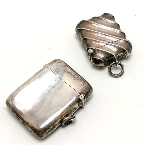 479 - 2 x silver vestas inc Chester (largest 5cm x 4cm) - 54g total weight & no obvious damage