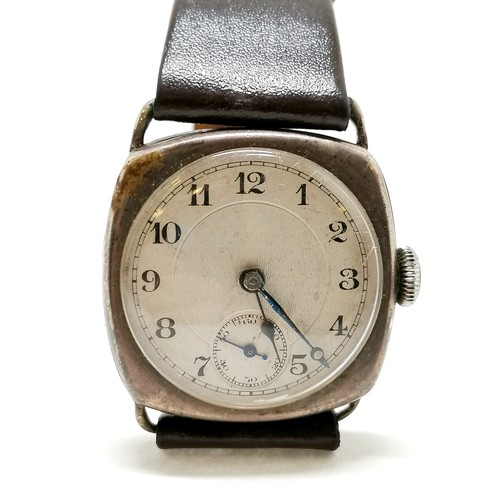 497 - Gents silver cased oversized vintage Swiss movement wristwatch (3cm across) - not running & slight d... 