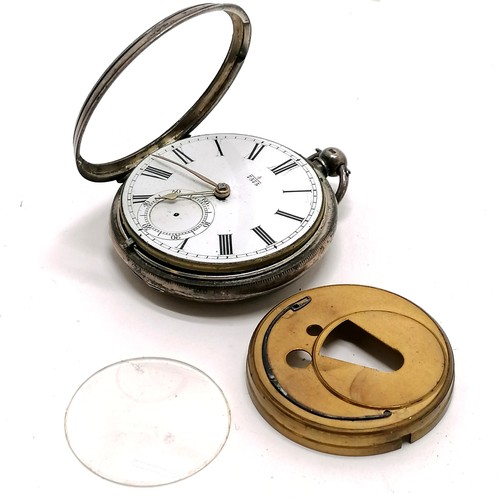 523 - 3 x antique silver cased pocket watches (largest 5cm diameter - lacks glass & sub-dial hand) - all s... 