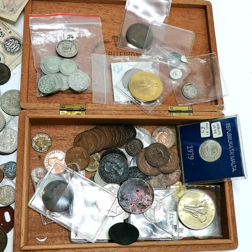 568 - Qty of coins - mostly GB