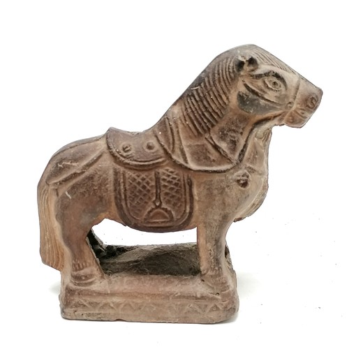 20 - Antique Chinese terracotta horse 10cm high x 10cm long. has some remnants of paint decoration. losse... 