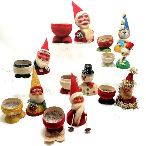 147 - Qty of cardboard Christmas decorations inc 5 x Santa Claus (tallest 29cm) & 2 x snowmen + 1 clown, w... 