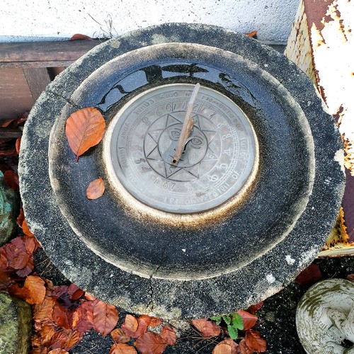 183 - Circular birdbath/sundial 65cm high