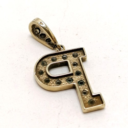 193 - 9ct hallmarked gold 'P' pendant set with white stones - 3.5cm drop & 4.5g total weight