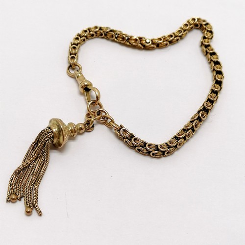 206 - Unmarked antique gold bracelet with tassel detail converted from albertine - 21cm long & 15g