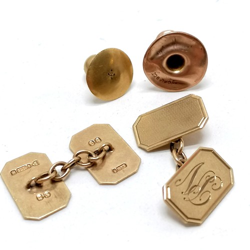 222 - Pair of 9ct hallmarked gold cufflinks with initials to 1 panel, 1 odd collar stud (a/f) - total 6.6g... 