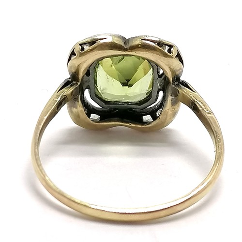 355 - Antique indistinctly marked gold (touch tests as 14ct) peridot & diamond ring - size Q & 2.4g