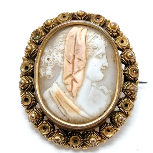 419 - Antique Georgian gilt metal mounted hand carved shell cameo brooch - 3.5cm in overall good condition