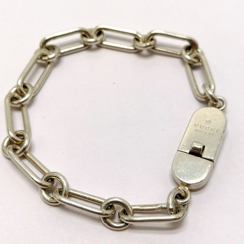 486 - Gucci sterling silver bracelet - 18cm long & 19.8g in used condition and in original retail box