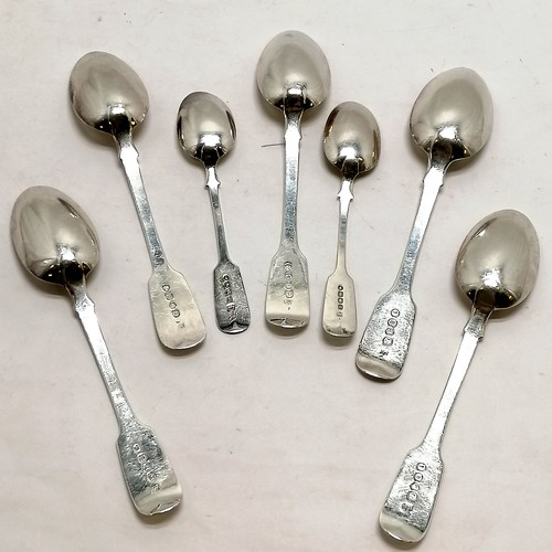 514 - 5 x Victorian silver spoons (3 x 1847, 2 x 1848) - 17cm t/w 2 x 1878 Exeter silver teaspoons by Josi... 