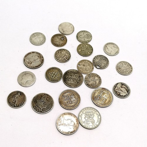 541 - Collection of 3d coins (13 inc 3 half silver), 7 x 4d (inc 2 x George IV & 4 x QV) + 2 x QV maundy 4... 