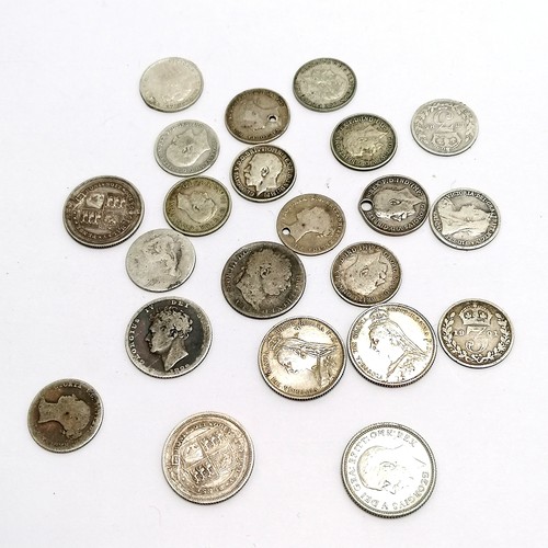 541 - Collection of 3d coins (13 inc 3 half silver), 7 x 4d (inc 2 x George IV & 4 x QV) + 2 x QV maundy 4... 