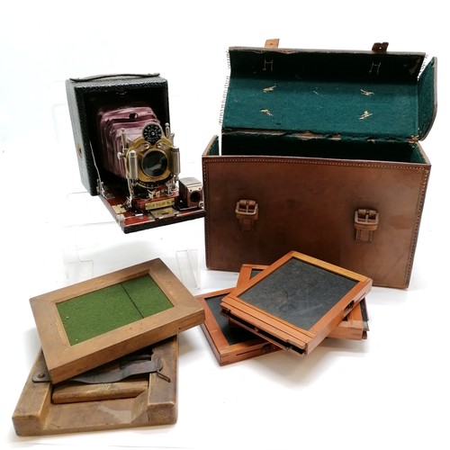 5 - Star Wizard No 4 camera by Wollenaak Optical Co., Rochester, USA with original travel case (a/f) & 3... 