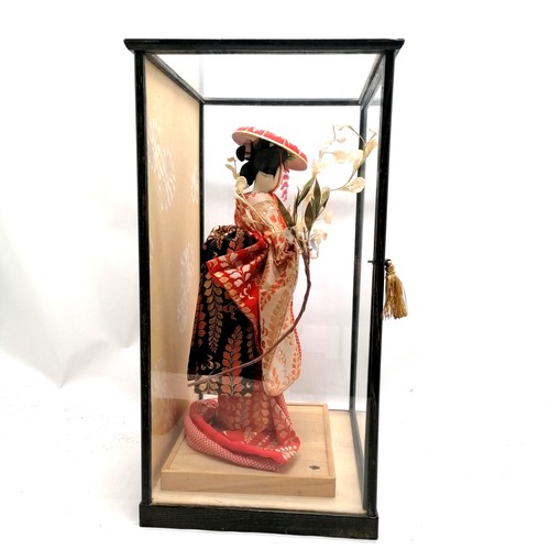 20 - Vintage large Japanese doll in a display case. 54cm high x 33cm x 28cm. No obvious damage