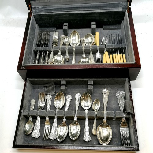 23 - Vintage Arther Price canteen of silver plated, mostly Kings pattern cutlery.