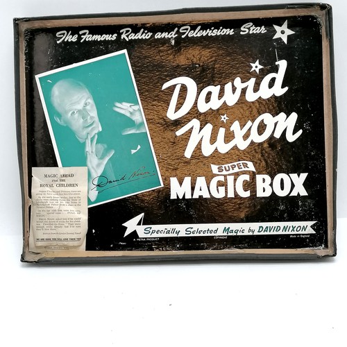 59 - David Nixon boxed magic set (signed inside lid?), Hamleys magicians chest t/w wooden chess set with ... 