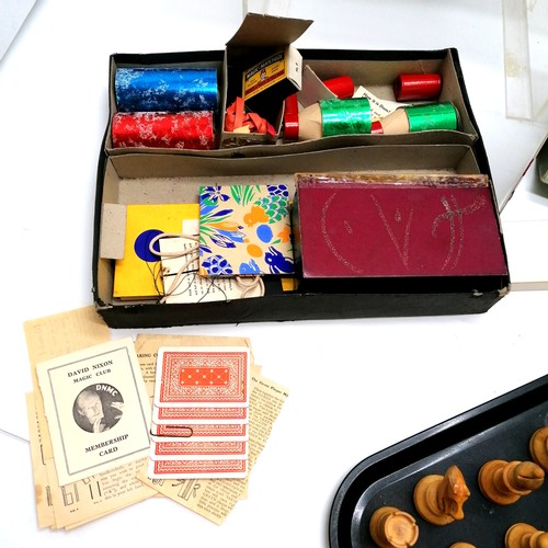 59 - David Nixon boxed magic set (signed inside lid?), Hamleys magicians chest t/w wooden chess set with ... 