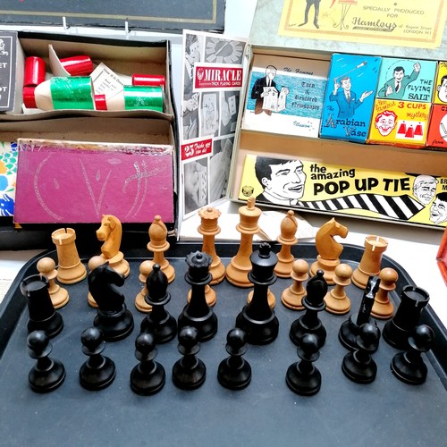 59 - David Nixon boxed magic set (signed inside lid?), Hamleys magicians chest t/w wooden chess set with ... 