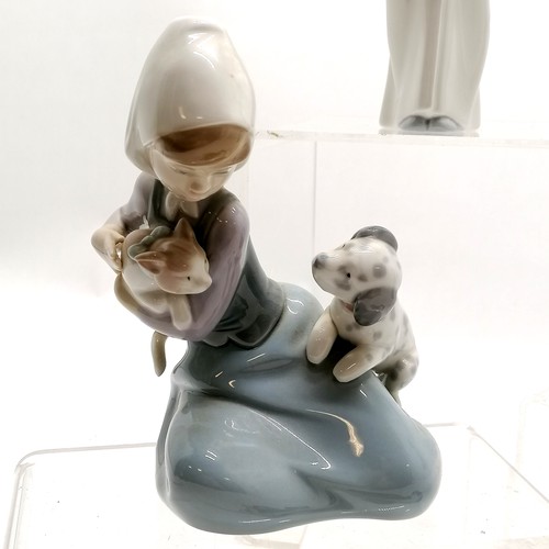 77 - 5 x Lladro figures inc dog & polar bear - tallest girl 22cm high lacks candle to hand otherwise no o... 