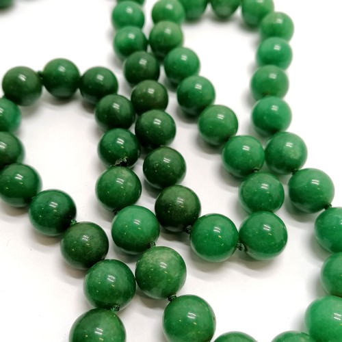 162 - Green jade / jadeite (?) bead necklace - 76cm long (beads approx 11.5mm in diameter) ~ 156g total we... 