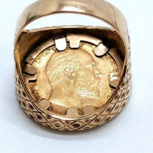 176 - 9ct hallmarked gold mounted 1906 KEVII sovereign coin as a ring - size X & 17.7g total weight