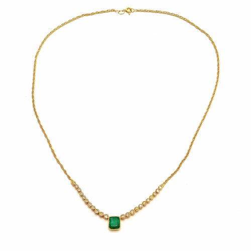 204 - 18ct hallmarked gold necklace set with emerald (approx 7.5mm x 6.5mm) & diamonds (22) - 44cm long & ... 