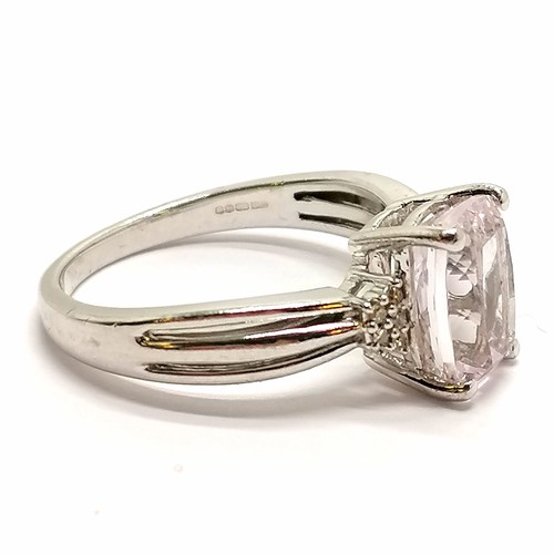 222 - 18ct hallmarked white gold morganite and diamond stone set ring - size R & 5.6g total weight