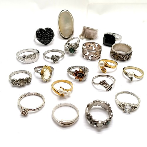 253 - 20 x silver marked rings inc heart designs, Carrick Jewellery Ltd, citrine etc - total weight 87g