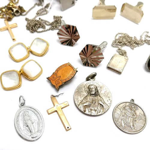 463 - Small qty of religious pendants etc inc 9ct marked gold cross (0.5g & slight a/f), silver St Christo... 