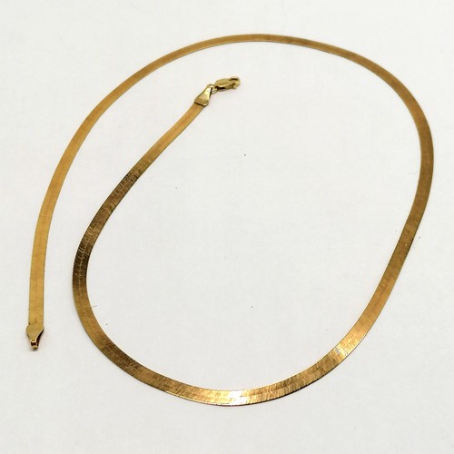 574 - 9ct hallmarked gold necklace - 45cm & 4.4g