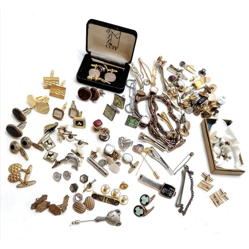 577 - Qty of mostly cufflinks inc Essex crystal scottie dogs (some odd) t/w tie slides, studs etc