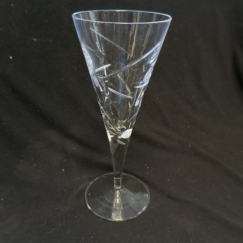 20 - Royal Doulton boxed set of 6 x lunar goblets - Slovakian crystal glasses 21cm high & 2 have a chip t... 