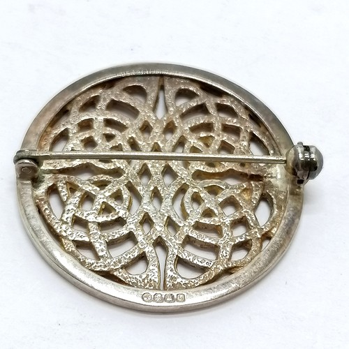 589 - Silver celtic design brooch by Malcolm Gray (Ortak Silvercraft) - 3cm diameter & 9.6g - SOLD ON BEHA... 