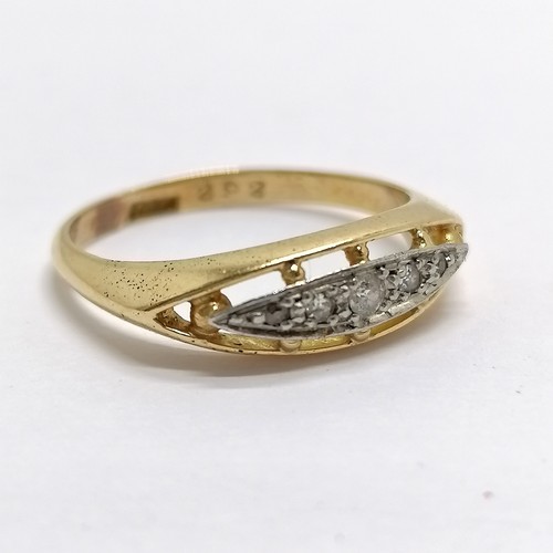 665 - 18ct marked gold unusual 5 stone diamond ring - size N & 2.8g total weight ~ has old repair to head ... 