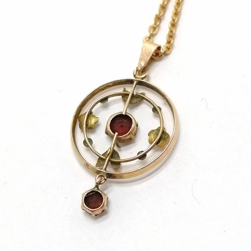 711 - Antique 9ct gold stone set pendant on 9ct marked chain, 40cm long, 4.7g total weight