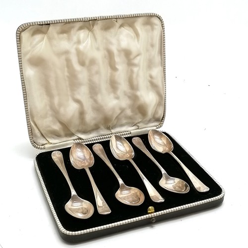 852 - Cased set of 6 x silver rat-tail teaspoons (11.5cm) by Cooper Brothers & Sons Ltd - 95g